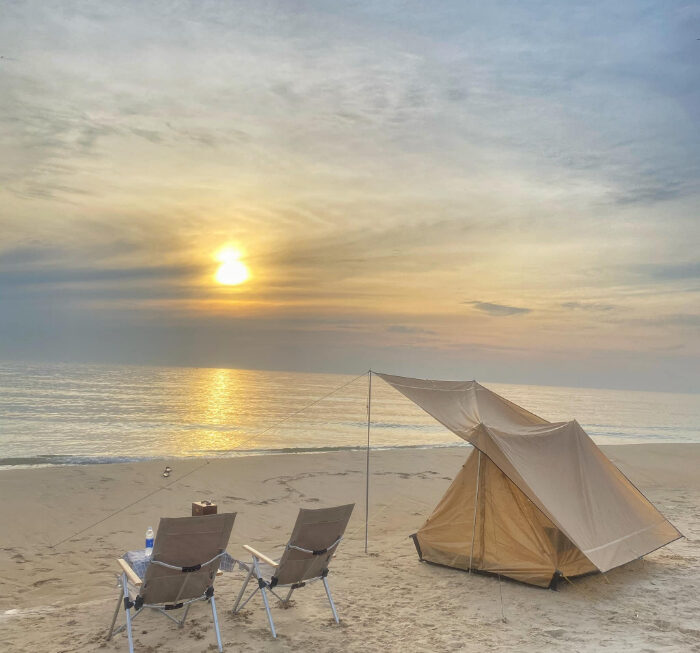 Cắm trại trên biển tại Dốc Lết Cắm trại trên biển tại Dốc Lết