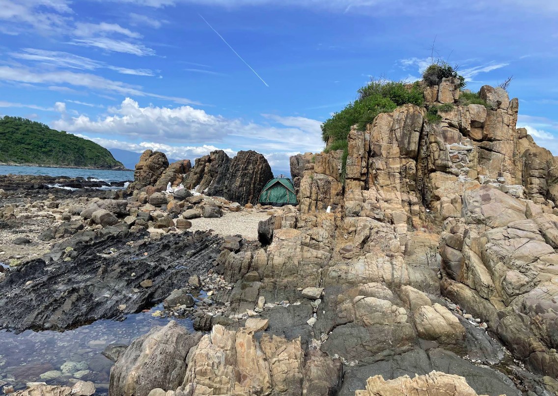 Du khách cắm trại tại Mũi Dù tháng 11/2025