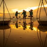 Ụ muối vàng óng trên đồng muối Hòn Khói. Ảnh: Vương Mạnh Cường - báo Khánh Hoà