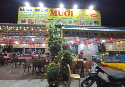 Quán hải sản Mười